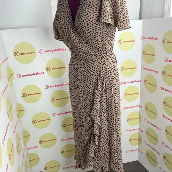 Arrays Women's Short Puff Sleeve Wrap-Style Leopard Print Dress - Picture 10 of 10